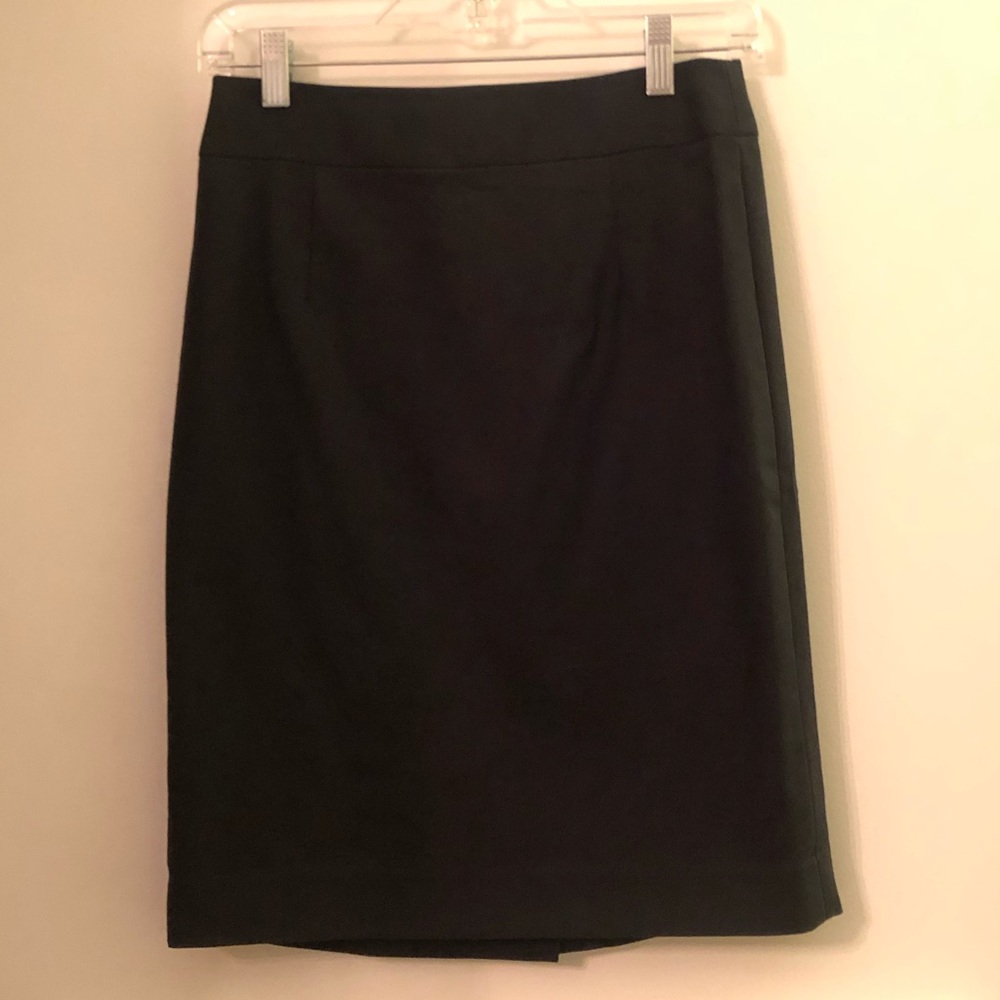 Petite Banana Republic black pencil work skirt!